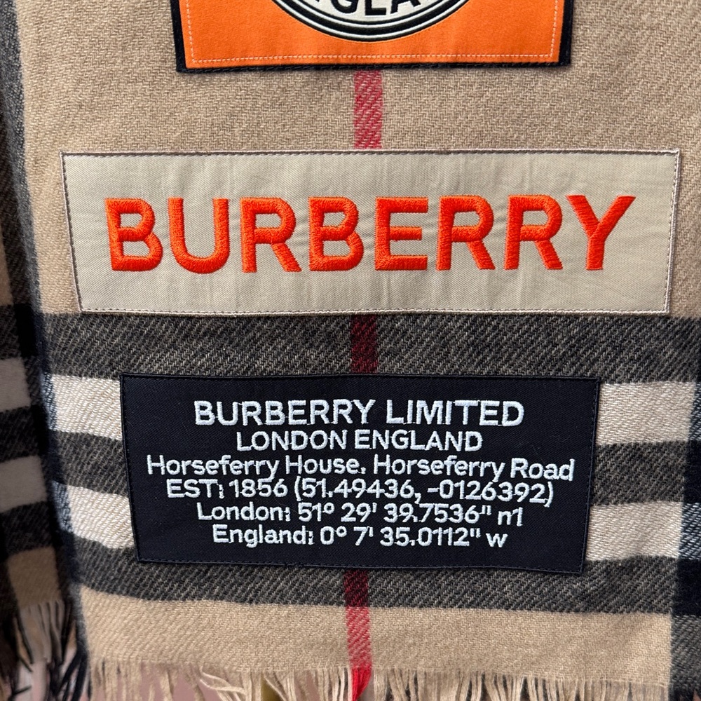 Burberry Beige and Black Checkered Wrap - Picture 7 of 8